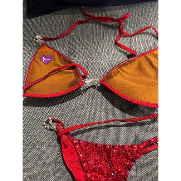 Angel Competition Bikini medium top pro bottom - Picture 2 of 4